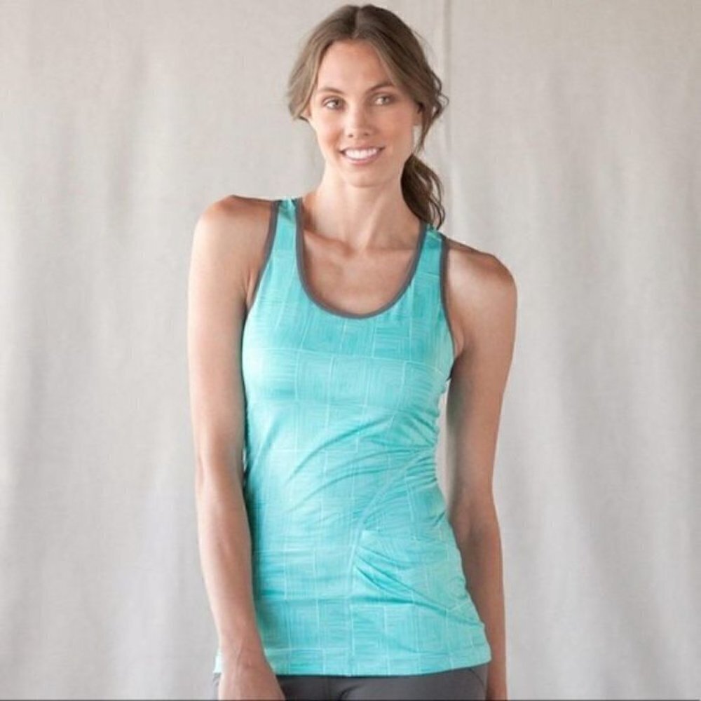 Lole Womens Sz Large Guell Tank Top with Racerback in Aqua Splash Square Pockets